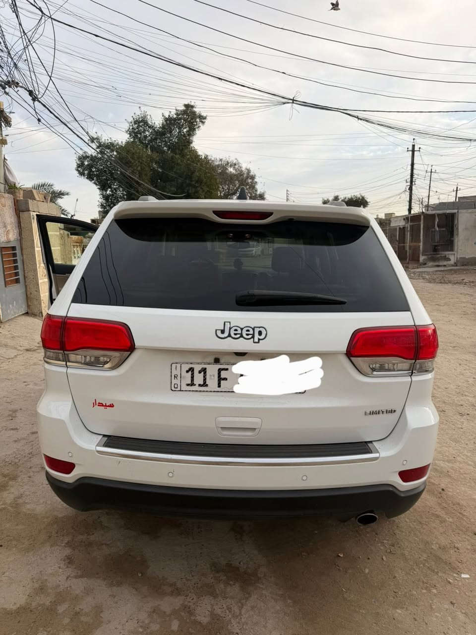 جيب لمتد موديل ٢٠١٩ وارد امريكي كلين تايتل مكفولة من ضربة وصبغ وبارد وغرق بيه فقط تكحيل جاملغ امامي جهة لسايق ودعامية وصور بلمنشور رقم بغداد بسمي ماشية ٦٨ ميل مواصفات بانورما بصمة جنطة كهربا كشنات كهربا وتبريد شاشة كامرة محرك ٦ سلندر مكفول  هو والكير سعر ٢٥٥
***********
 مكاني بغداد لمشتل
