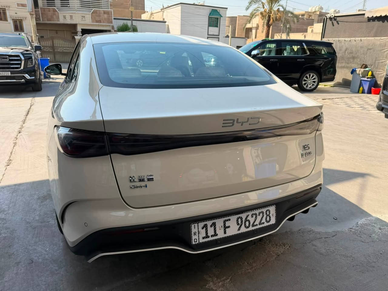 للبيع BYD سيل 6
موديل 2025 
ماشية 26 الف 
كفالة عامة السيارة مكفولة من كلشي
مكانها زيونة 
تلفون ***********

