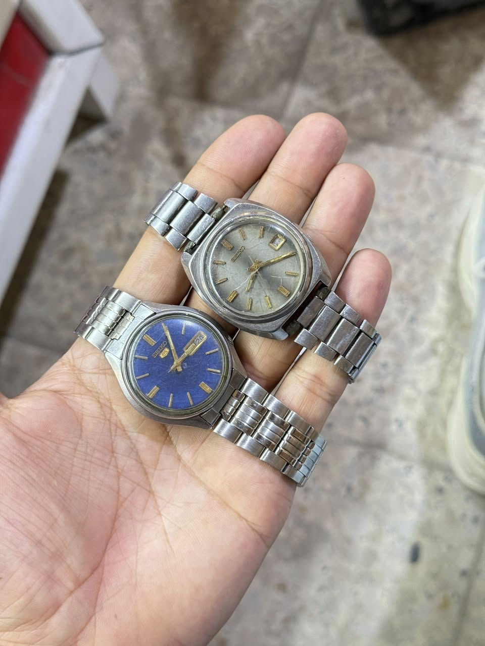 سايكوات عدد 2 
يرادلهن تبديل جام 
وتنظيف 
سعر القطعه 30 الف فقط


**إذا كنت صاحب هذا الإعلان وتريد حذفه لأي سبب، رجاءا أرسل رسالة إلى الدعم الفني**