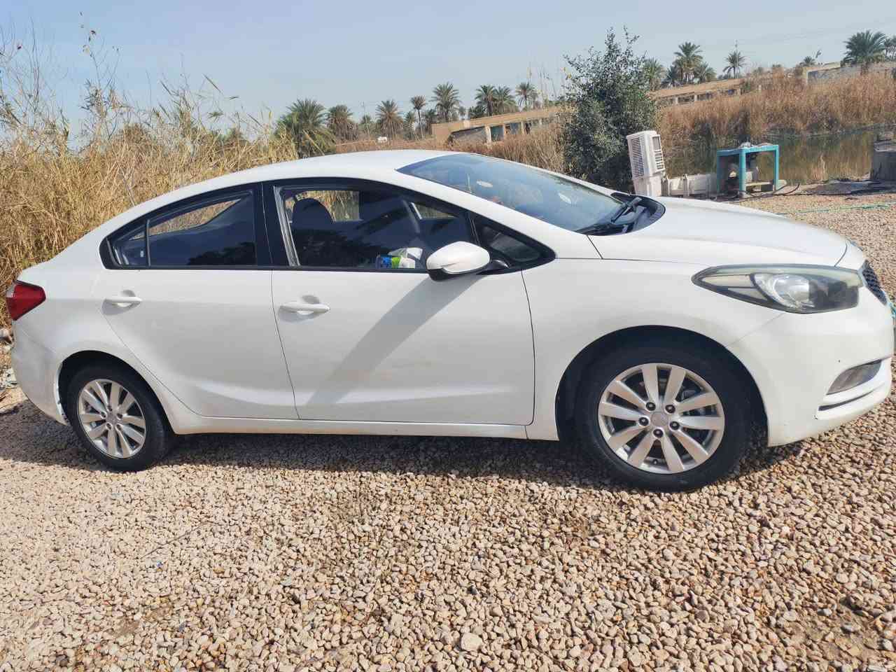 مكلف بالنشر/غير متواجد على الفيس
كيا سيراتو موديل 2014 
رقم اربيل سنوية ساقطة 
بدون مواصفات/سيارة نظيفة ومحرك خير من الله وحدادية جديدة 
المكان محافظة الديوانية قضاء الشامية 
الشراي يتصل على الرقم ***********
والرقم بيه واتساب
