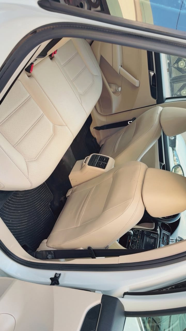 السلام عليكم باسات ار لاين موديل 2019 فول ١/١ محرك ٢٠٠٠ تيربو تبديل جاملغ وبنيد بلادي وباب صبغ ارباك سستم رقم وسنوية جديد سعرها ١٢٠ وبي مجال بسيط 
*********** عنوان كركوك
