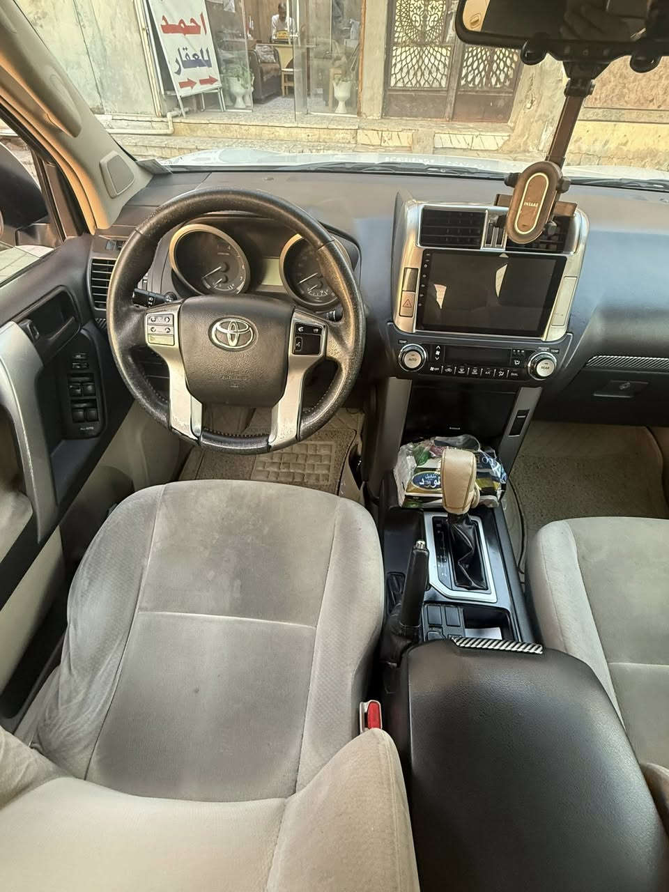 السلام عليكم 
برادو 2011 محدث 2014 
4 سلندر مكينه 2.7 
كفاله عامه 
رقم اربيل تحويل مباشر
للاستفسار *********** 
متوفر واتساب  فقط
