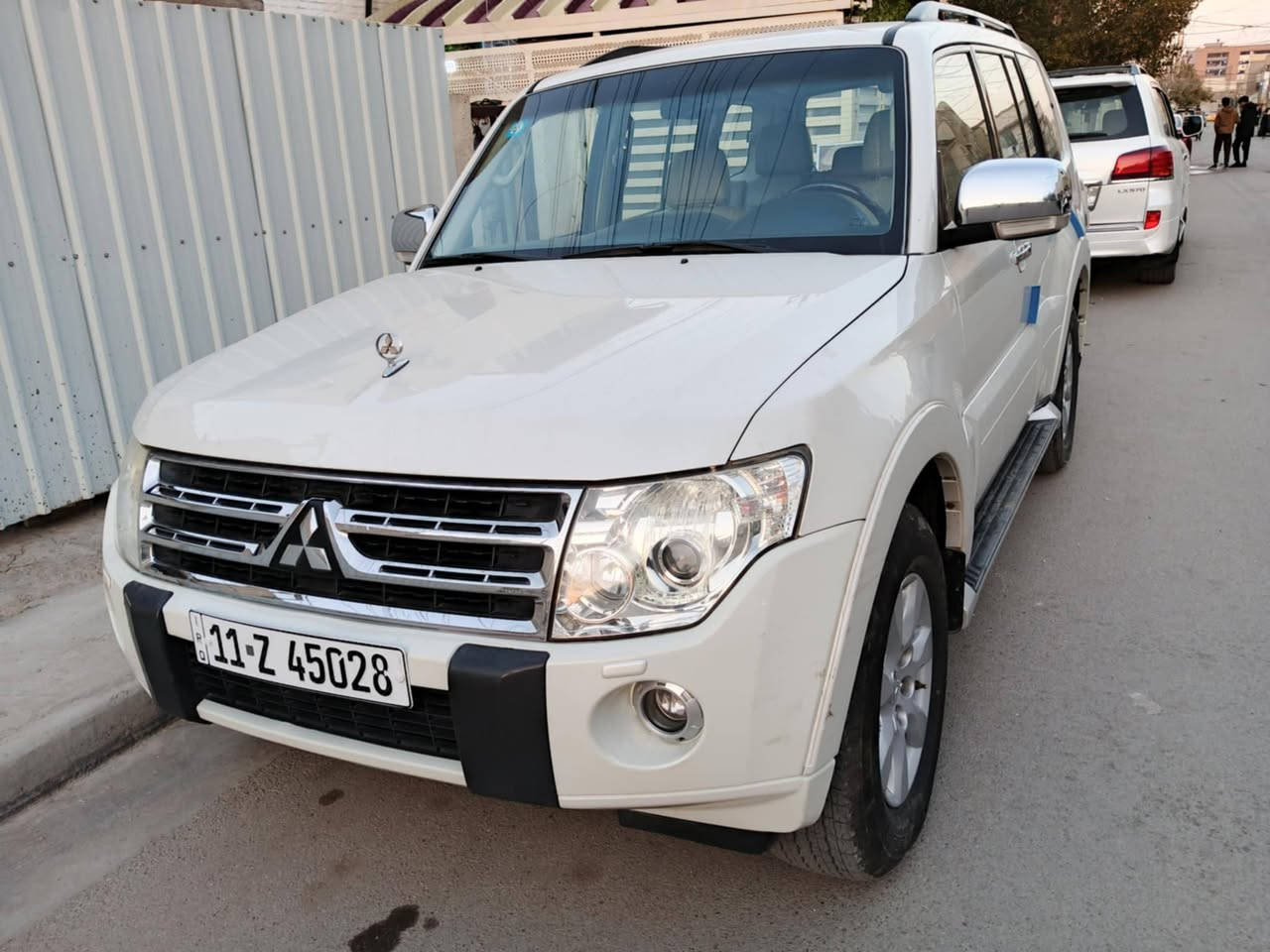 سلام عليكم ورحمة الله وبركاته
باجيرو حبتور موديل 2010
كفاله عامه من صبغ وتبديل وبارد 
رقم بغداد  الجديد 
سياره بسمي  
كشنات كهرباء
6 V. 3500
للبيع فقط 
السعر١٦٠ وبيه مجال 
 رقمي ‏‪***********
 والسونار مثل ما موضح بالصوره شركه باركود الي بزيونه  
مكان السياره بابل مركز الحله قرب ضريبه ومتواجد ثلاثاء في بغداد
