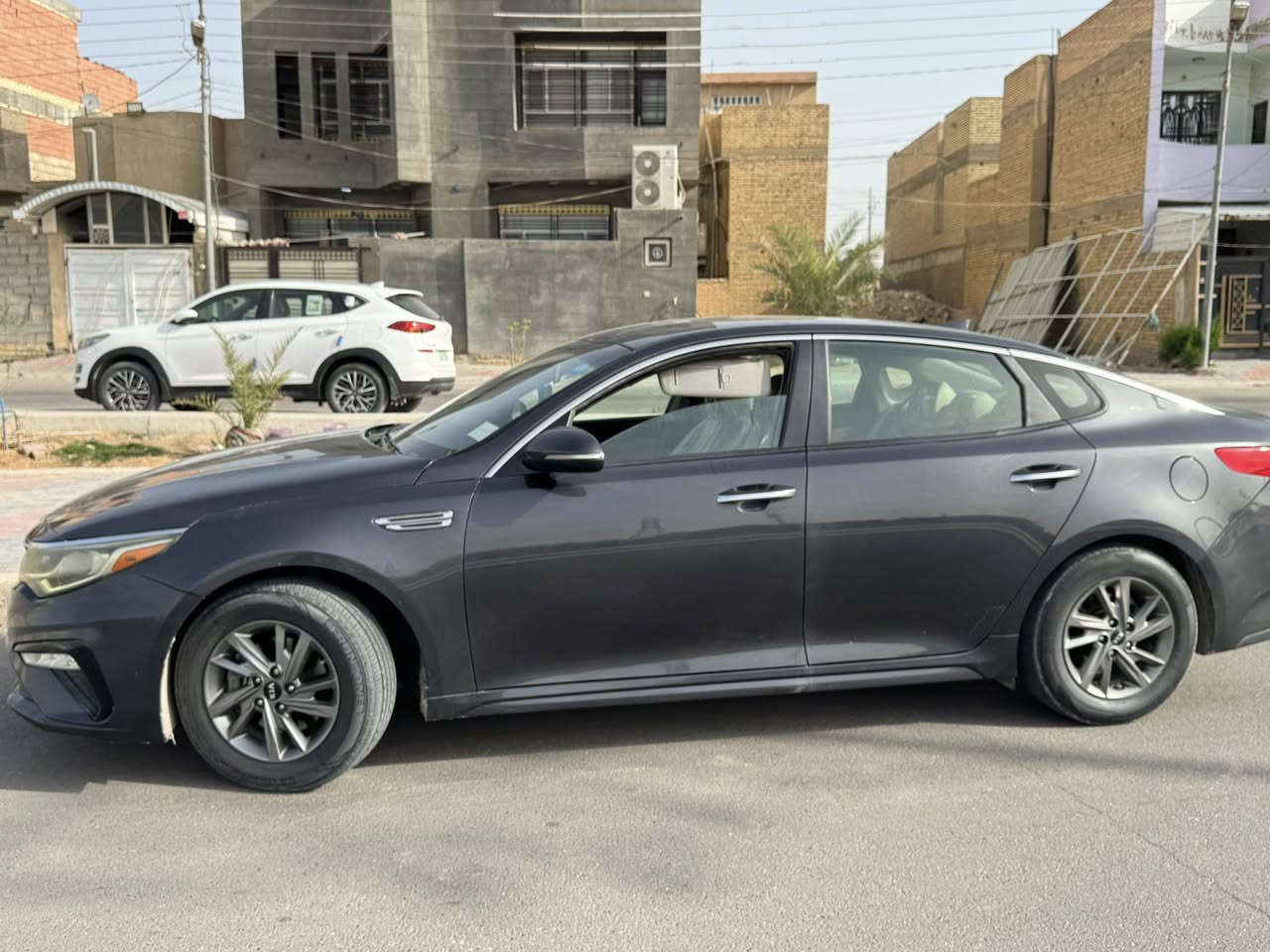 السلام عليكم كيا اوبتما 2019 امريكي للبيع
حادثه جاملغ ايمن وبنيد وصبغ جاملغ ايسر اثر شخوط السياره على ايدي اني مستوردها
صور الحادث بالمنشور محرك كفاله  + كير AT كفاله رقم انكليزي بسمي  مواصفات fe معروفه رادار امامي وجانبي تحديد مسار كامره دوار تحكم ستيرن جهتين منظومه زنون عالي ناصي + عين الشيطان  السعر ١٤٠ للاستفسار *********** مكاني كربلاء
