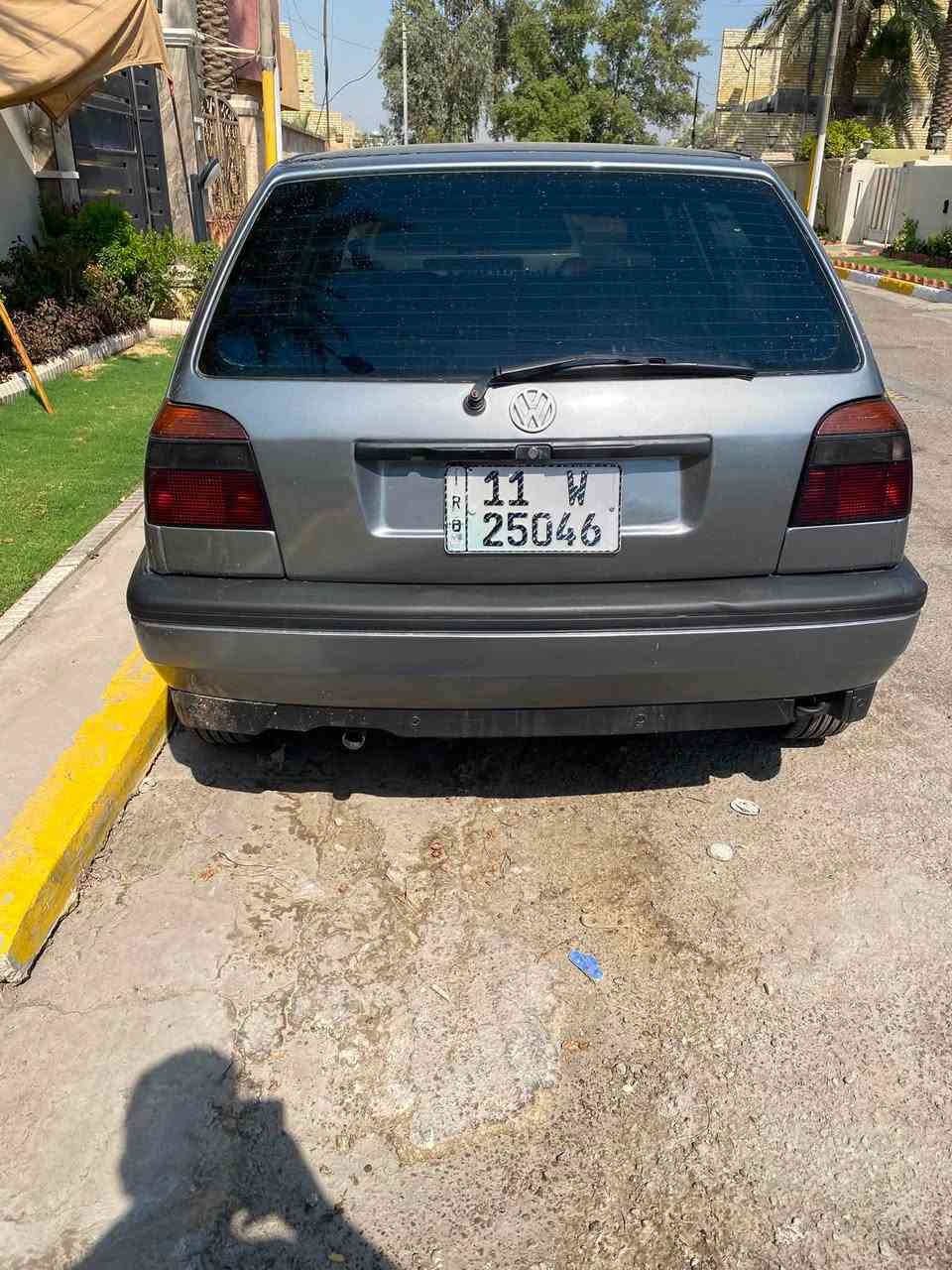 سلام عليكم شباب
كولف موديل 93 كلش نظيفه و جديده السياره 

  سنويه باسمي جديدة رقم انكليزي بغداد 

محرك ٢٠٠٠ جديد 

كير اوتو

صدر أمامي خلفي جديد

تخم تاير جديد

الداخل كله جديد   

اللون رصاصي رمادي 

شاشه كار بلي 

لحايه و دوس كله رياضي 

تبريد منظومه جديده  كلها  تبريد ثلج  

جام كهرباء الامامي و الخلفي جوبي 

سنتر لوك

 كهربائيات كله شغاله كامله 

منظومه الماء كله جديد  من جوينات  من راديترات من مراوح  من واتر بأم

ادامه كامله  لمنظومه البانزين  من فيت بام من فلاتر  من صوندات  من نوزلات

مصبوغه عام  للجماليه 

السياره كلشي جديد  بيها

رايدها ب55$ وبيها  مجال السيارة مكلفة اكثر 

مكاني المنصور 

للاستفسار ***********
