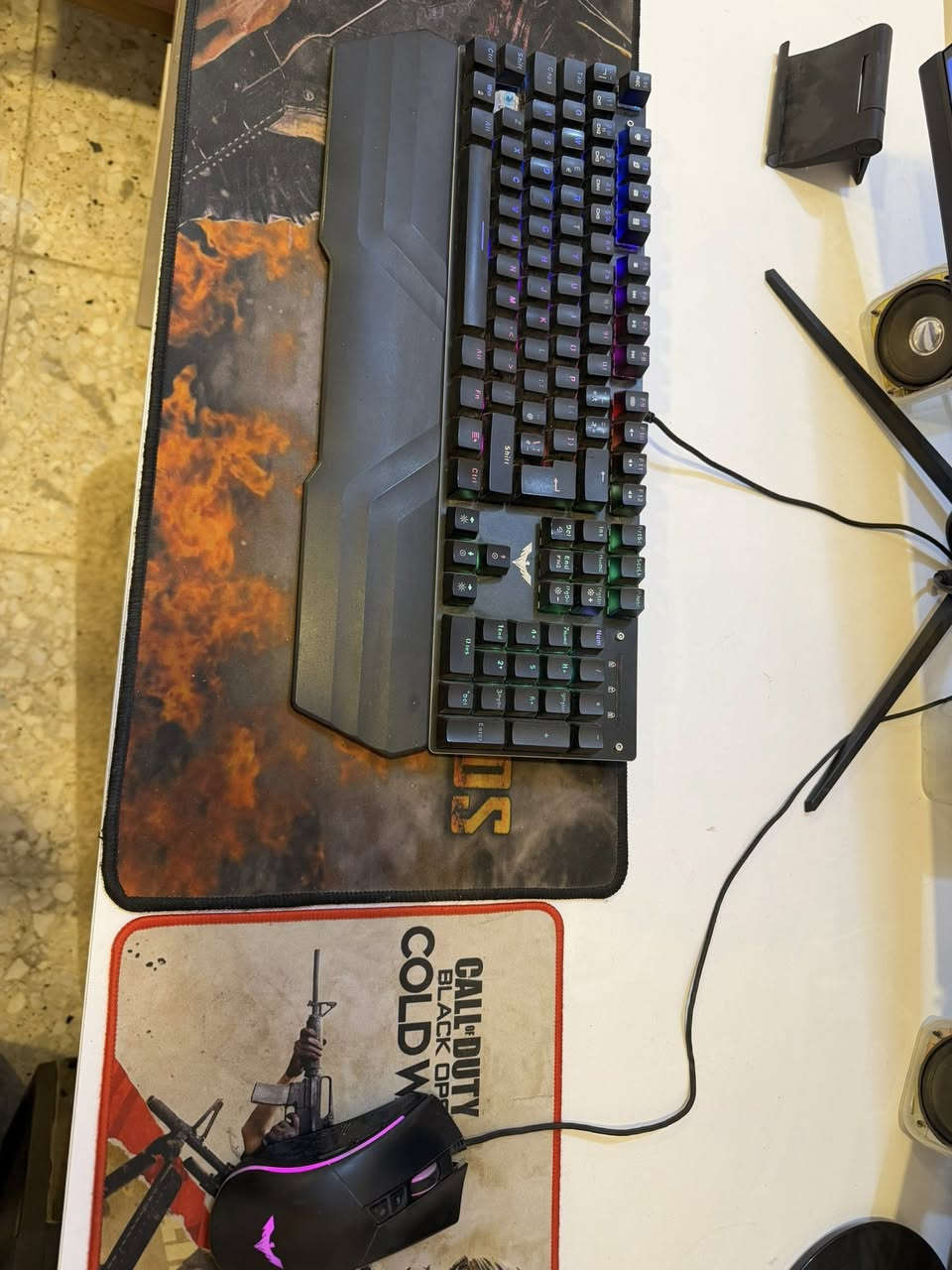 corei5 10400 f
Nvidia rtx 3060 8gb
ram 8×2 16 gb 
 Ssd m.2 512gb
hdd 2tb
hdd 2tb
Motherboard h 410
شاشة حجم 24     75 هرتز
شاشة حجم 27    240 هرتز
سماعة محيطية و ماوس وكيبورد  ميكانيكي ماركة 
يو بي اس ابو 2000
 وطاولة خشب كبيرة لون ابيض
كرسي كيمينك ابيض واسود
الحاسبه متروكه واستخدامها قليل جدا 
الحاسبة كامله تنصبها وتشغل كلشي
تصلح للالعاب والمونتاج وجميع البرامج
السعر مليون و250 الف


**إذا كنت صاحب هذا الإعلان وتريد حذفه لأي سبب، رجاءا أرسل رسالة إلى الدعم الفني**