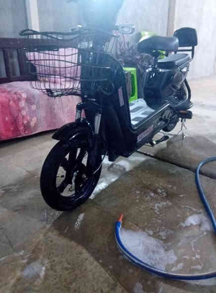 سلام عليكم دراجة موديل 2025 سودة كامل مواصفات زيرو شرط بطاريات جديدة جداً نوع مضلع يعني جودة و العمر طويل حجم 12 السعر 350 الف اذا السعر ما عجبك لا تكسر بحلال العالم مكاني صلاح الدين الحاتمية البحسان الرقم ***********
