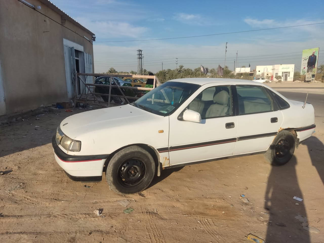 سلام عليكم سياره لبيع ابوبل فكترا نضيفه مكينه وكير شرط مداور ثاني يوم مكلف بل النشر هاذ رقم صاحبه *********** سياره نضيفه حيل سعره 33وبيه مجال
