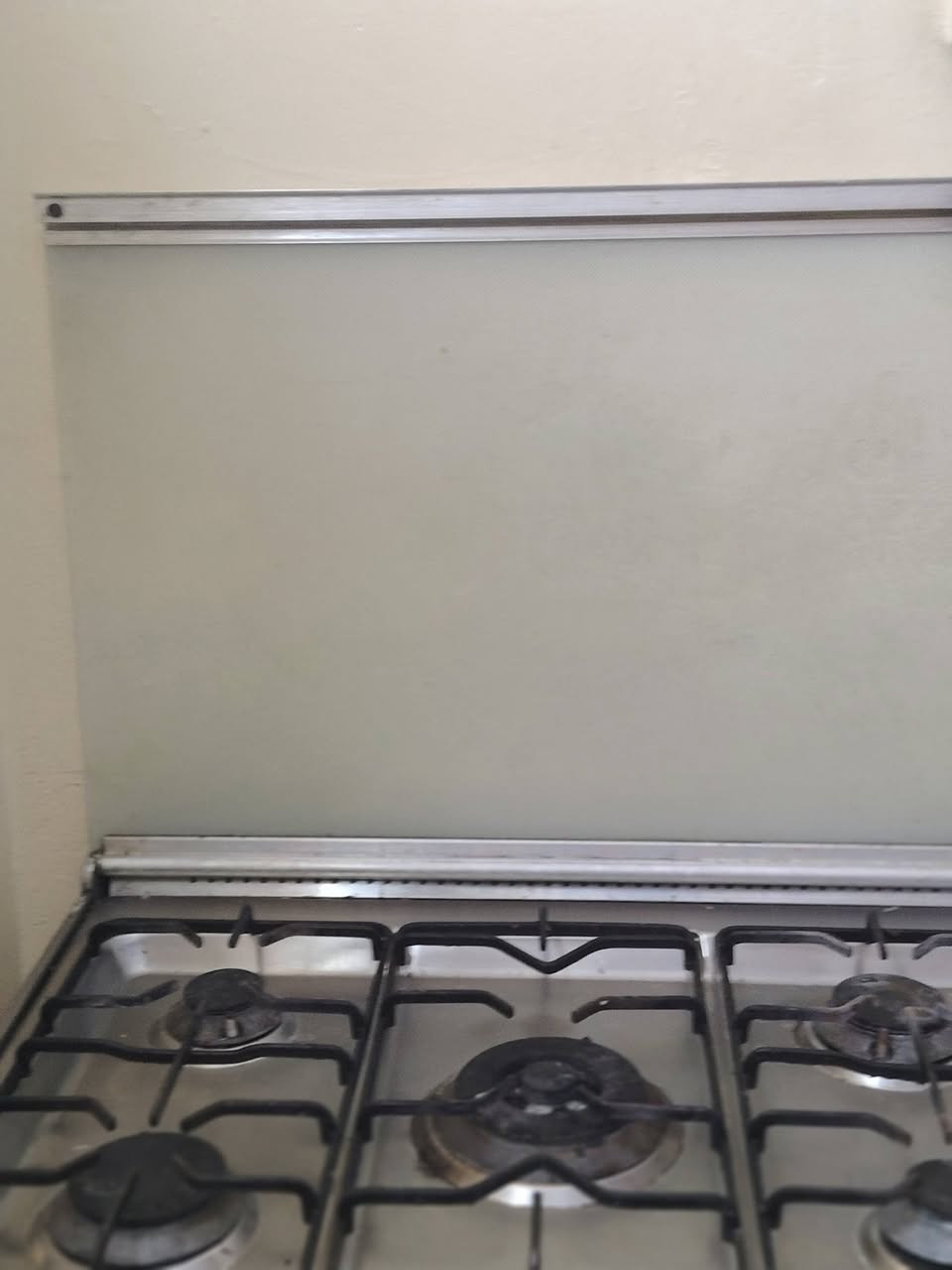 طباخ مستعمل شغال..  يرادلو تصليحات بسيطة السعر 40 الف… التواصل
*********** او بي واتساب
