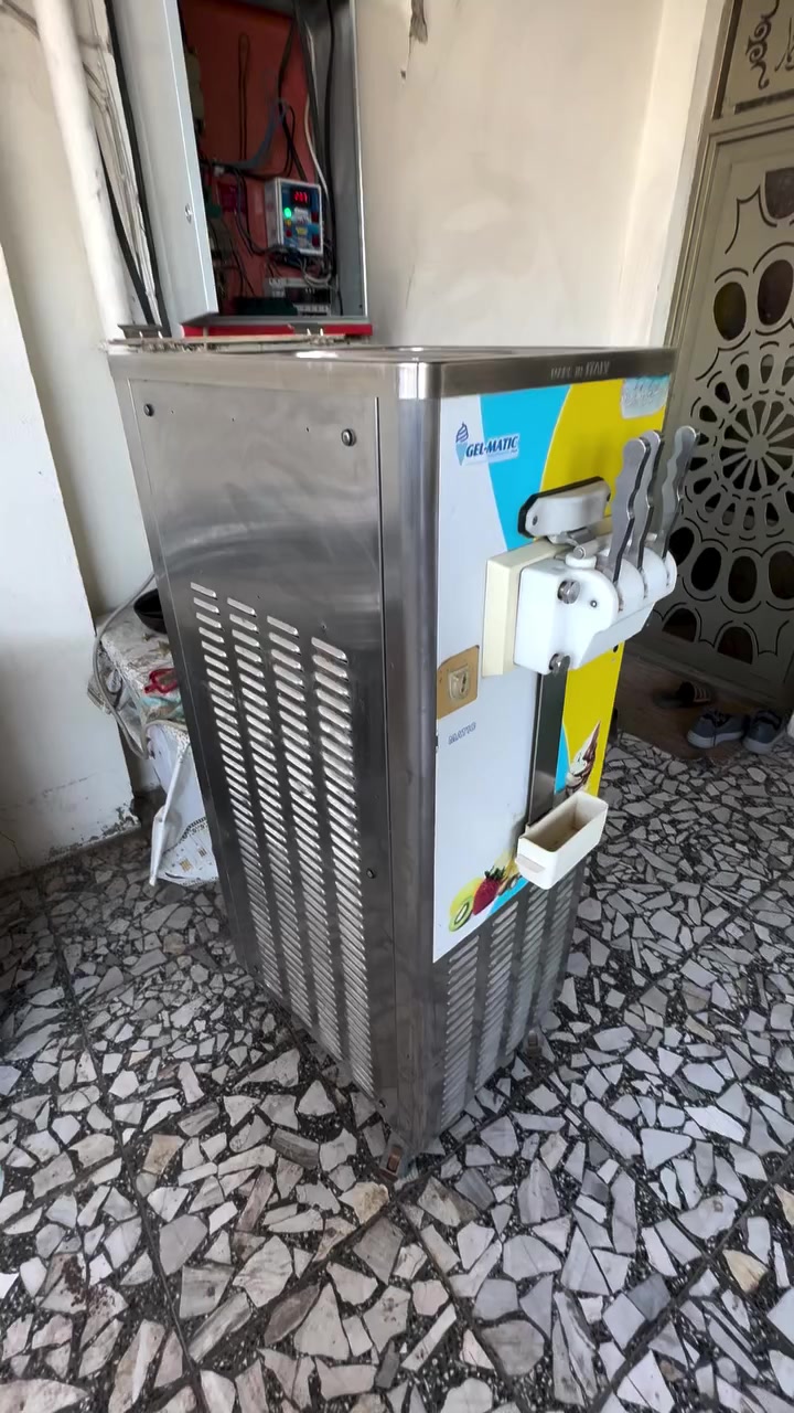 للبيع ايطالي شغاله عله الفحص فول تجميد
10 ورقات قفل كصب


**إذا كنت صاحب هذا الإعلان وتريد حذفه لأي سبب، رجاءا أرسل رسالة إلى الدعم الفني**