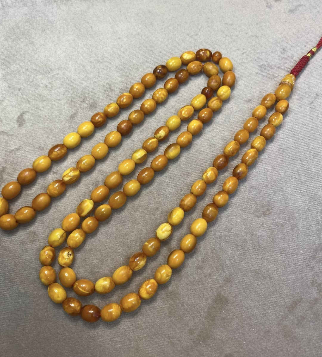 اللهم صل على محمد وال محمد نوادر الكهرب الألماني الشجري مسباح قديم أنتيك اصل عقود وزن صافي 32,5 غرام عدد الحبات 101 قياس الحبة 7,5-10 ملم متوفر توصيل لكافة المحافظات السعر على الخاص رجاءا ❤️❤️💍😍❤️❤️


**إذا كنت صاحب هذا الإعلان وتريد حذفه لأي سبب، رجاءا أرسل رسالة إلى الدعم الفني**