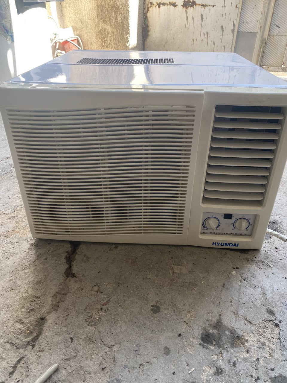 HYUNDAIنضيف جدا  تدفئه تبريد
سعر 350

2طن


**إذا كنت صاحب هذا الإعلان وتريد حذفه لأي سبب، رجاءا أرسل رسالة إلى الدعم الفني**