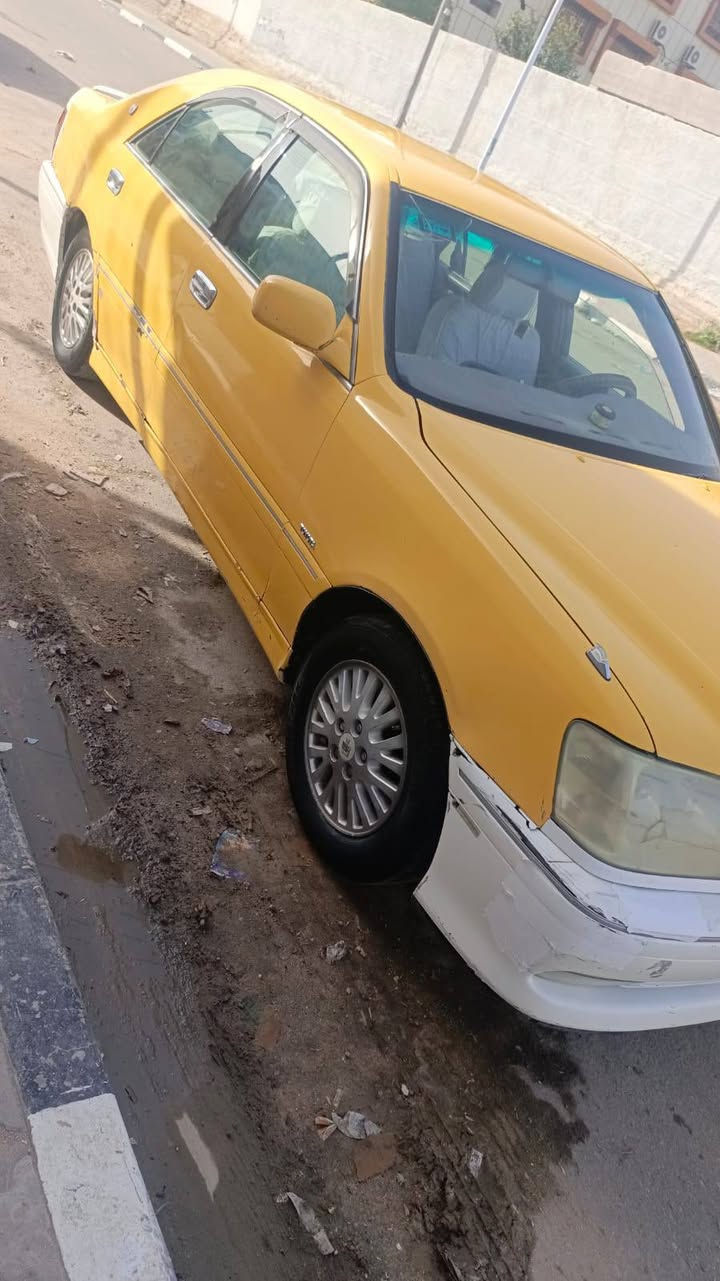 سلام عليكم مرخصت صاحب الكروب: سياره ملكه اصفر مكفوله من الكص ول نقل جثه اسياره معلايه 2005 السعر خاص هاذ رقم صاحب السياره: *********** 🫡
