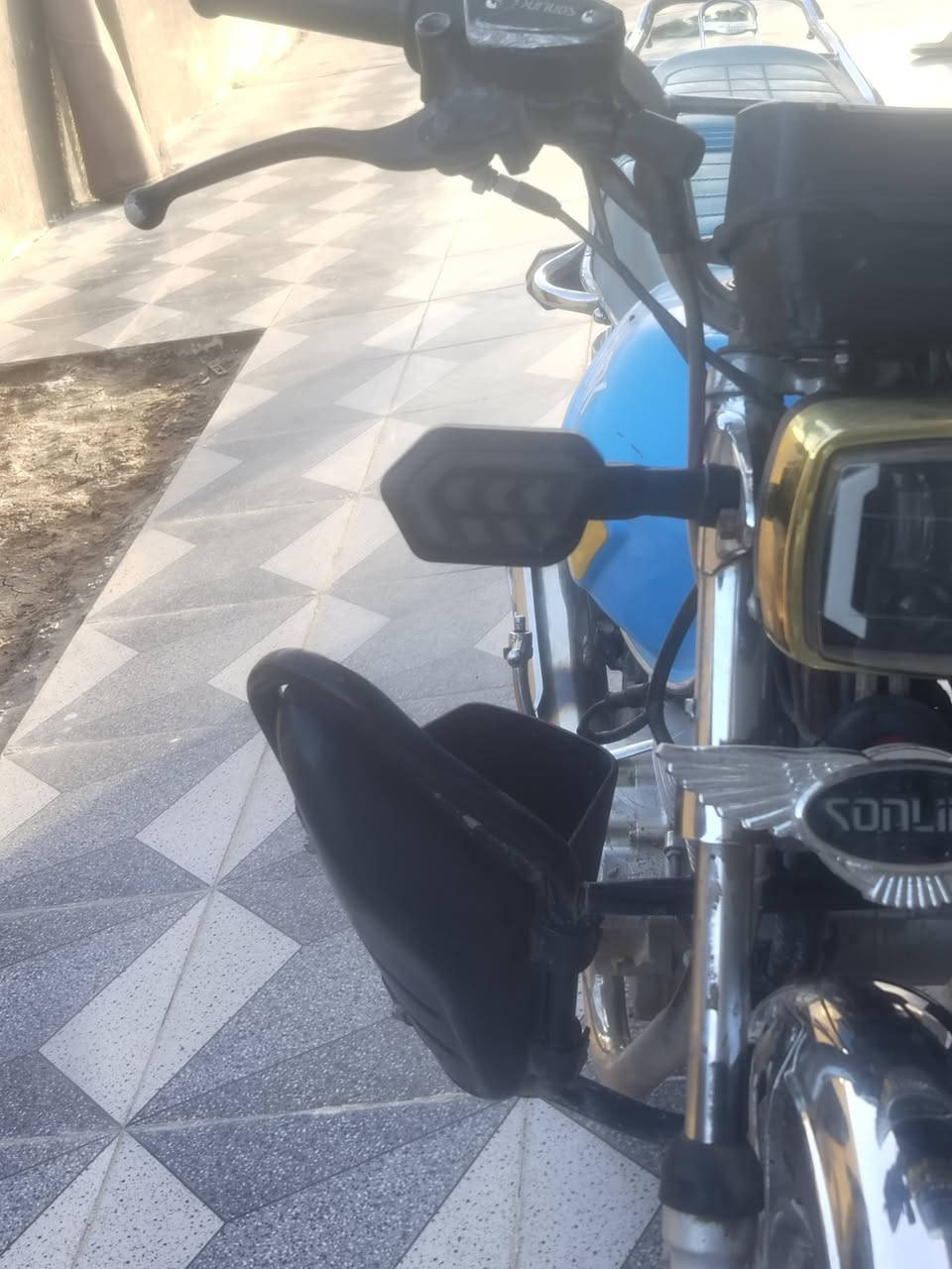 سلام عليكم دراجه للبيع
الدراجه تايكر ختم سونك موديل 2024 محدثه 2025 دراجه خير من الله بعدهي جديده الدراجه من ناحية المحرك والكهربائيات نضافه فول
عنوان بابل محاويل ناحية الإمام
السعر خاص او على هذه الرقم ***********
