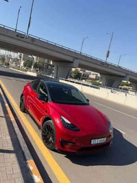 حبايب القلب شلونكم .. 🤍   سيارتي للبيع تيسلا موديل y دبل ماطور 2023 ❤️...