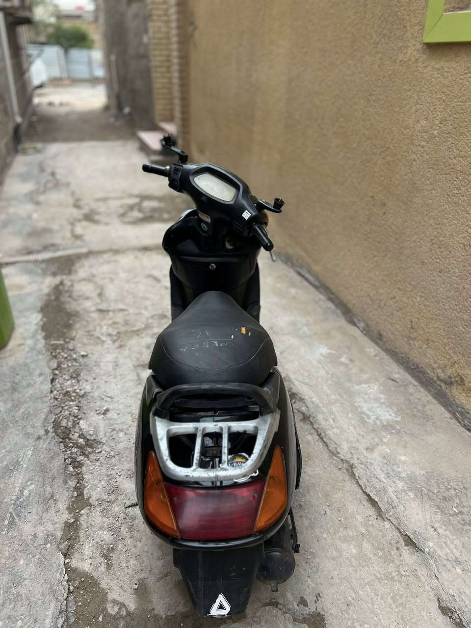 للبيع دراجه هوندا سبيس ياباني محرك١٠٠ السعر ٤٥٠ وبيها مجال للاستفسار الاتصال على الرقم***********
