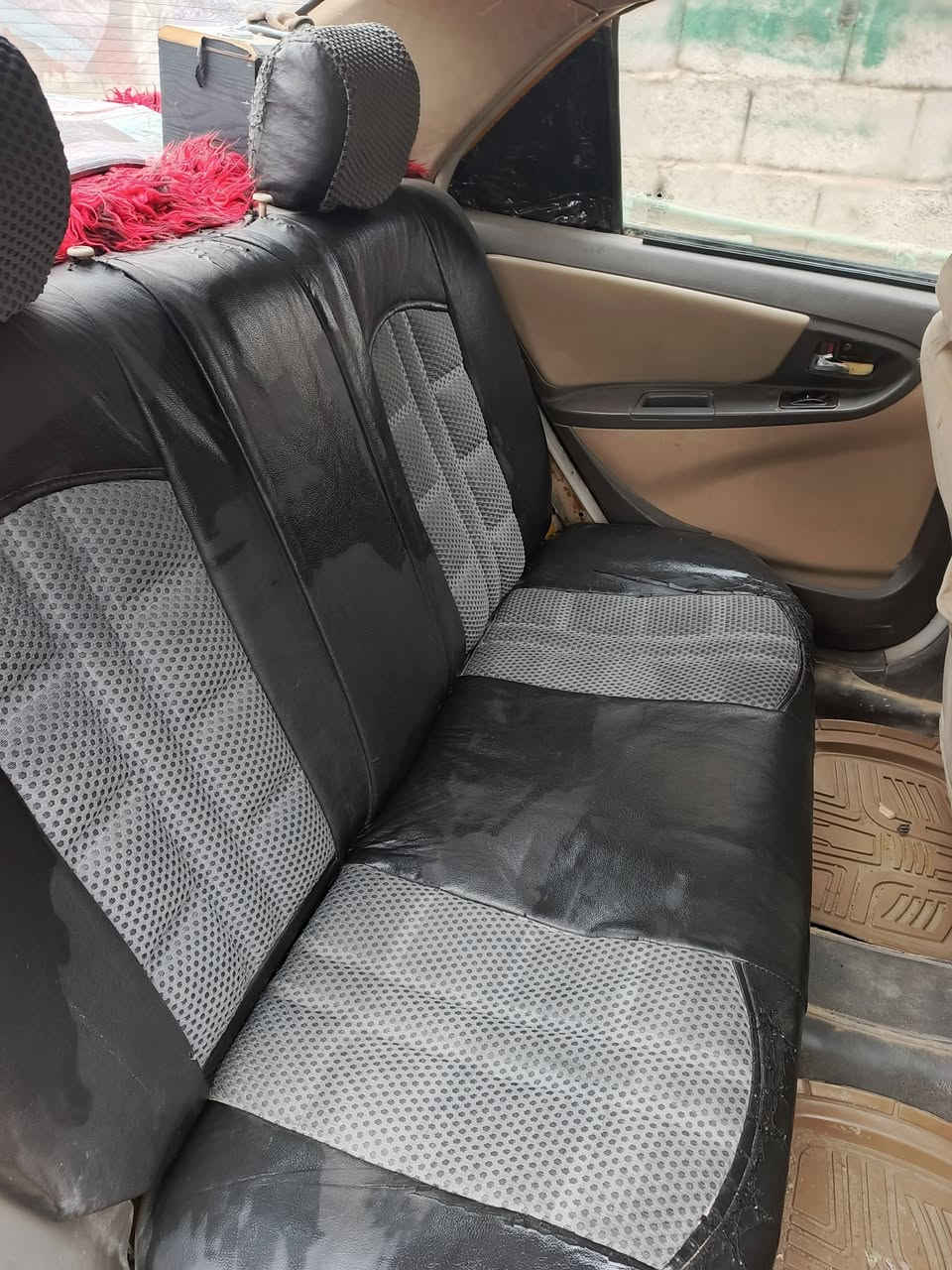 سلام عليكم سيارة جلي موديل 12 محوره كورله 1600 رقم صدامي بدون راعي السعر مليون ونص وبيهه مجال  المكان سوق الشيوخ رقم الهاتف  ***********
