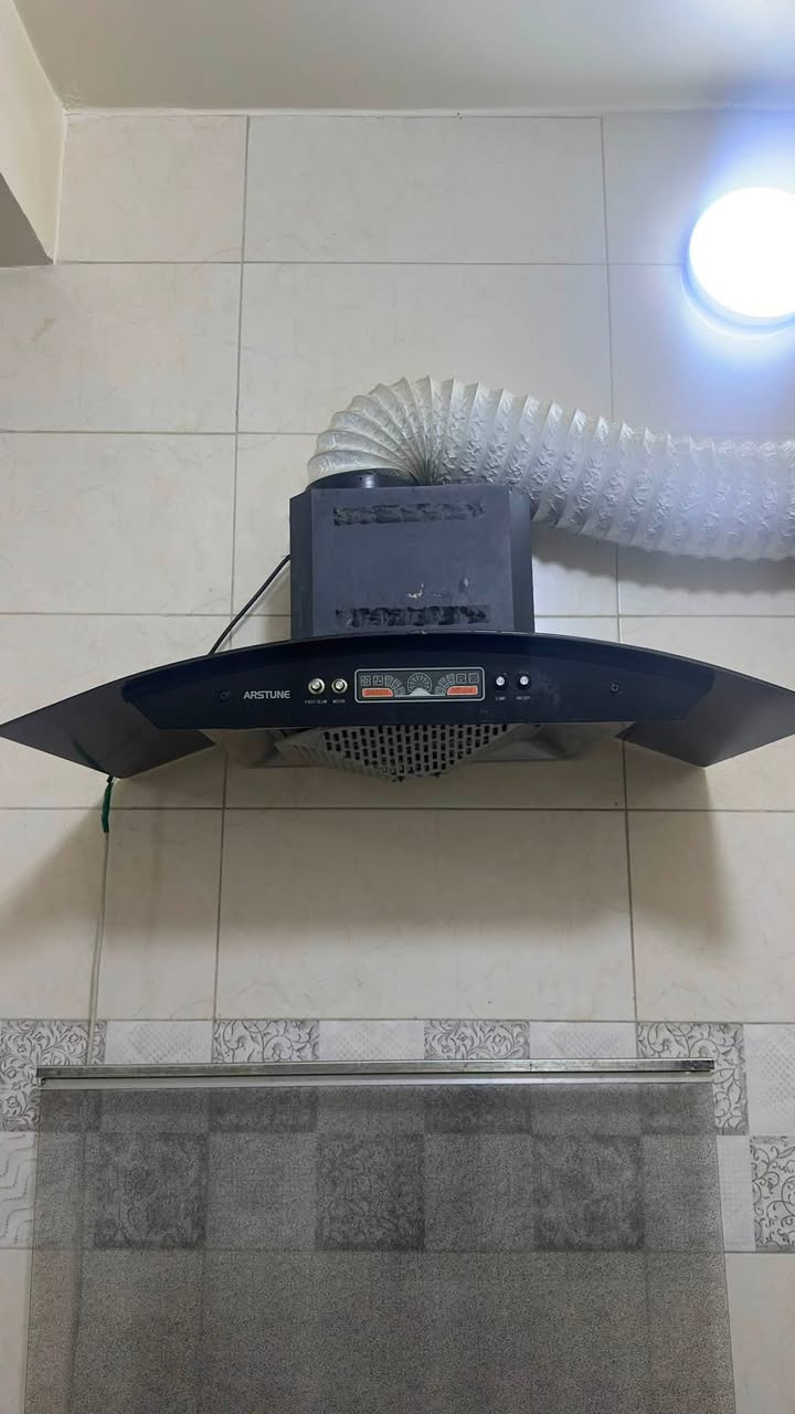 طباخ مصري ومرشحة للبيع 
الطباخ كلشي مابي بس بي عين وحدة النار مالتهه ضعيفة والباقي كله زين 
والمرشحة شغالة 100‎%‎ ومابيهه اي شي 
ثنينهم للبيع بسعر 150 الف 
للتواصل ***********
