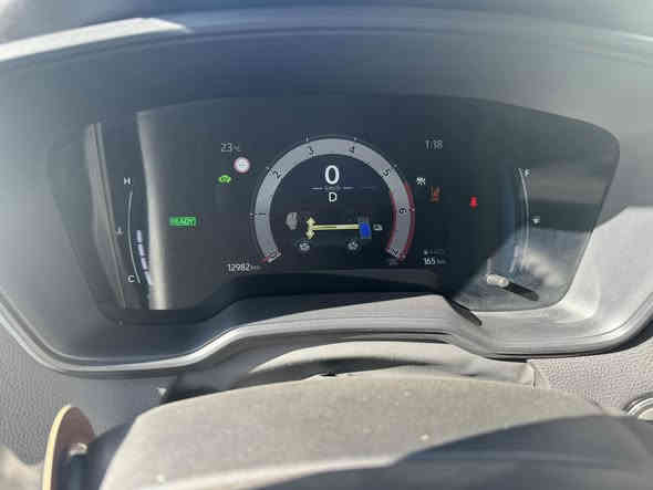 السلام عليكم كورلا مديل 2025 ماشيه 13000 الف مواصفات فول شاشه ايباد كامره 360 فول عدى كرسي كهرباء السياره صار بيها حتدث خفيف بارد بل خشم مال البنيد وتعديل الجاملغ الايمن وتكعيد البنيد ابيعها على وضعها بدون تصليح رقم بغداد باسمي السعر 145 ولحد يحجيلي على سعر الزيرو قبل ميعرف شكد سعرها بل معارض رجائاً الزيرو سعرها بل معارض 158/159 السياره غير الحادث مابيها كله مكفول هاذ رقمي خابر وتدلل 
***********
