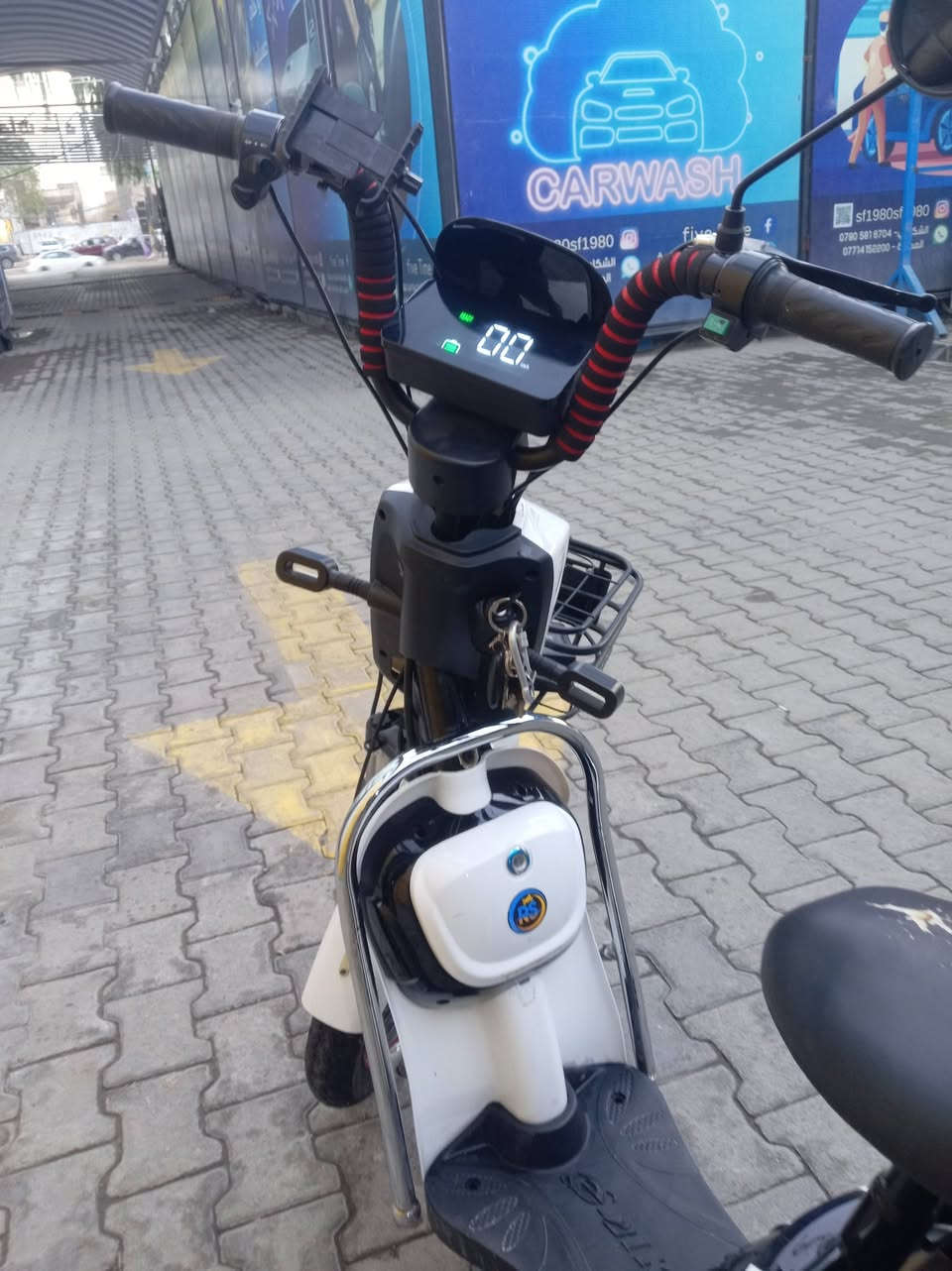 دراجه شحن للبيع ماعرف نوعيتهه -موديل2025 دراجه احله من الصوره سعرها450 وبيهه مجال واذا اكو مراوس وقرق ميخالف حسب القناعه مكان بياع تقاطع درويش استفسار ***********
