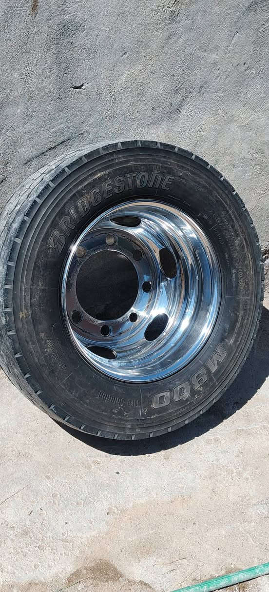 سلام عليكم ويل ستيل 19ونص 8برغي للبيع سعره 200 رقم تليفون ***********
