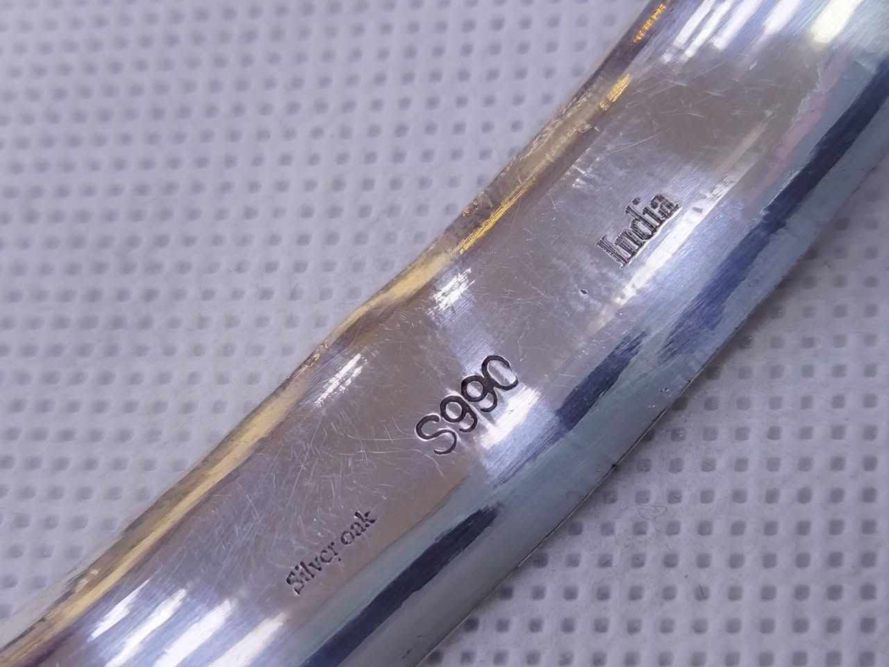 السلام عليكم...
سوارين فضة انتيك عيار ٩٩٠ عالي ماركة الوزن 57.25 غرام سعر الغرام 4000 دينار سعرهم مع التوصيل 230 الف .... رجاء السعر نهائي رجاء


**إذا كنت صاحب هذا الإعلان وتريد حذفه لأي سبب، رجاءا أرسل رسالة إلى الدعم الفني**