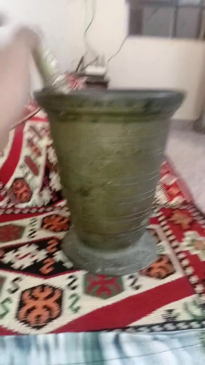 السلام عليكم للبيع هاون بغدادي امخط داخل و خارج قياس ٢٢ وزنه ثقيل العنوان بغداد ***********السعرخاص
