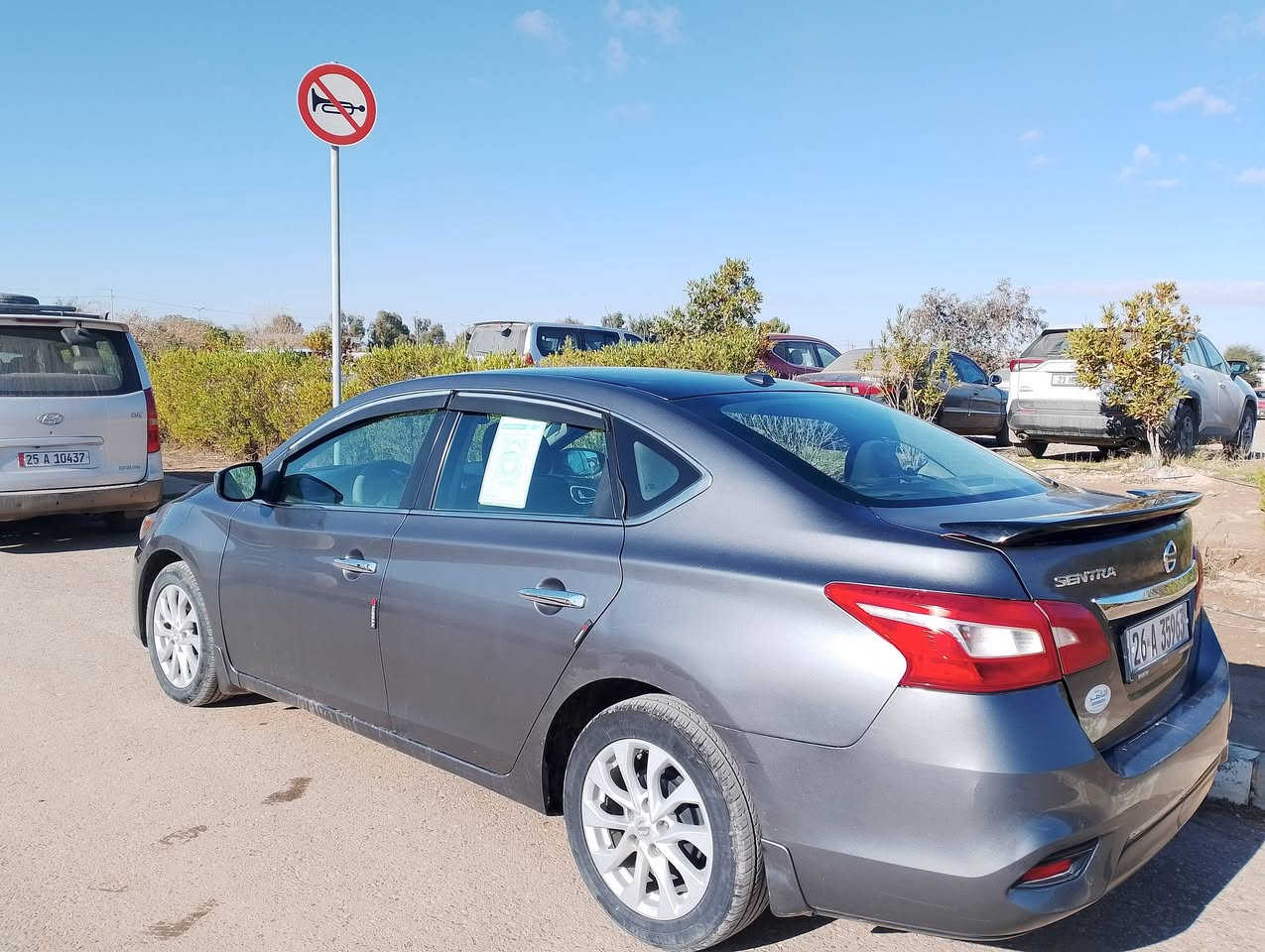 السلام عليكم سنترا وارد أمريكي 2018 ضررها بصندوق سياره بصمه تحكم ستيرن رادار أمامي نظام ايكو صرف بانزين نظام سبورت بيها كلير  من امريكا بس مكفوله من معجون وصبغ السياره باسمي ثاني يوم احولك  السعر 110وبيها مجال للطيين رقمي ***********
