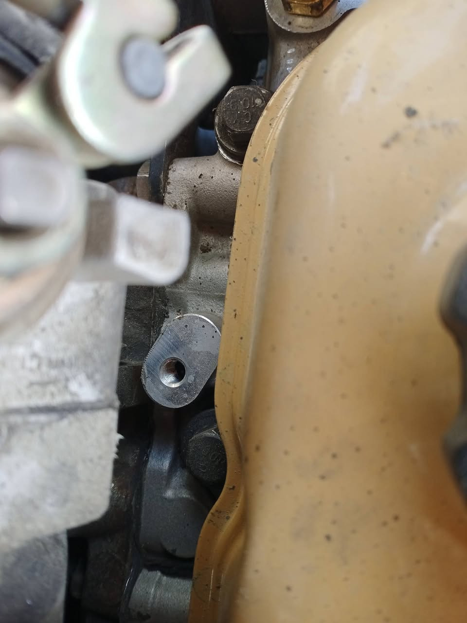 عليكم فاتون موديل 2011 باسمي سنويه مصفره خط بحث وصل خط لا2027 جهازه حداديه مكينه جديده رقم شاصي بلادي  موشعار  تخم تاير  كير اكسن غرفه ترايك لابصر رقم كربلاء لماني سعر 73. وبيه مجال حك الجيه ‏‪***********‬‏ مكان السيارة النجف لاشرف خان النص
