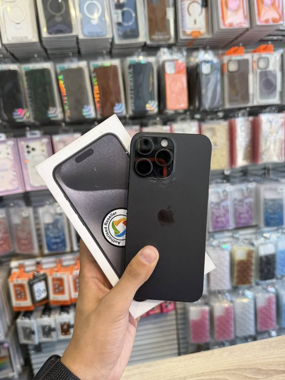 ايفون 15 برو ماكس ماستر
ذاكرة 256
بطارية 86‎%‎
نضافة عالية
وتربروف مامفتوح
مامبدل بي قطعه
فقط بي فطر ب ضهر
كارتونه الاصليه وياه

الاتصال:***********
العنوان: النجف الاشرف
