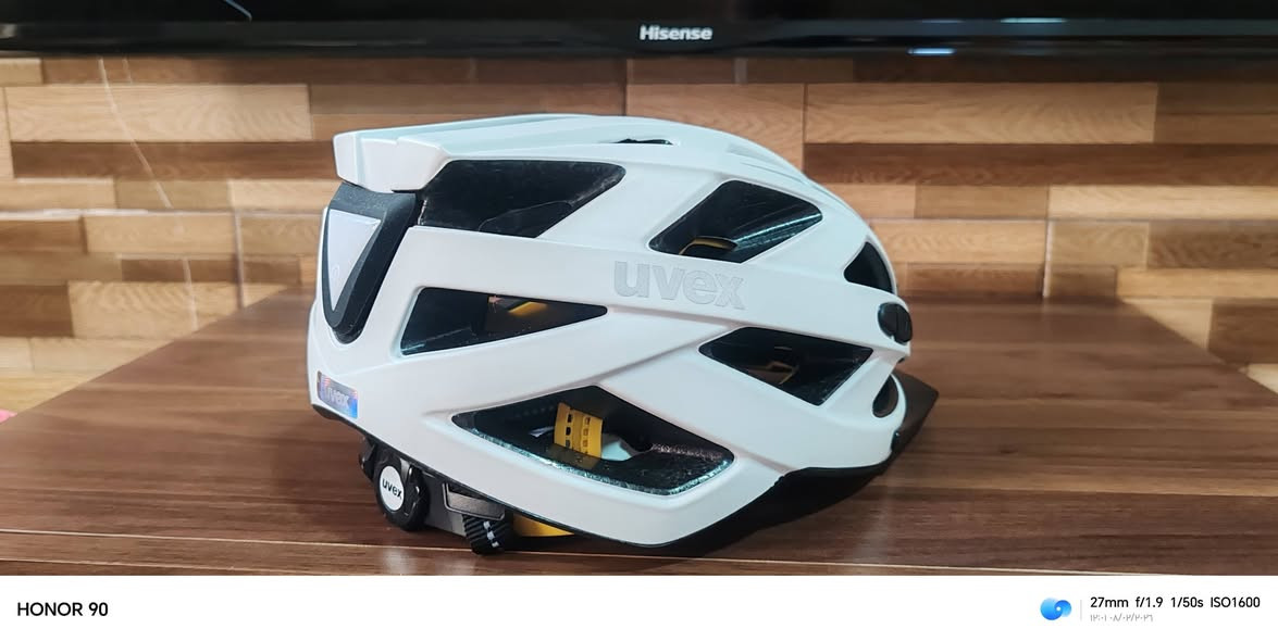 سلام عليكم خوذة المانية ماركة يوفكس جديدة بيها نظام حماية من شركة mips


**إذا كنت صاحب هذا الإعلان وتريد حذفه لأي سبب، رجاءا أرسل رسالة إلى الدعم الفني**