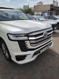 لاندكروزر VX • ٢٠٢٢ • رقم أربيل