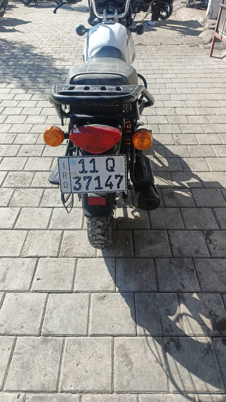 السلام عليكم بوكسر رقم بغداد نكليزي مكفوله كفاله عامه بلك اذا مبدل ترجع تحويل ثاني يوم متوازي عل بيعه المو شراي ليكسر بيها السعر 2600 مكاني بغداد الورفلي رقم تلفوني ***********
