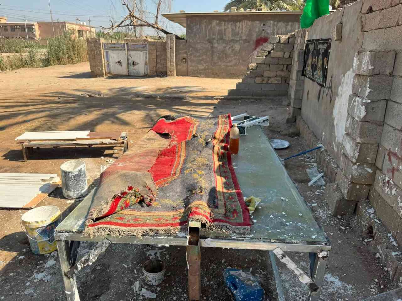 قوالب سحب بورك عدد٦مع ميز للبيع المكان بابل***********
