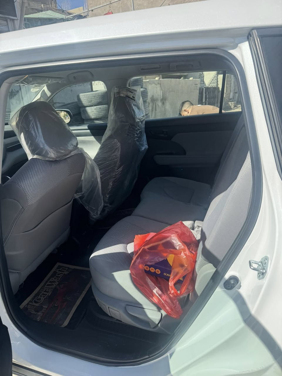 هايلندر هايبرد 2024 ابيض ماشي 12 الف السعر 33000$ بيه شبر pdr بلباب الايمن سياره جديده واتس اب 0770346180-


**إذا كنت صاحب هذا الإعلان وتريد حذفه لأي سبب، رجاءا أرسل رسالة إلى الدعم الفني**