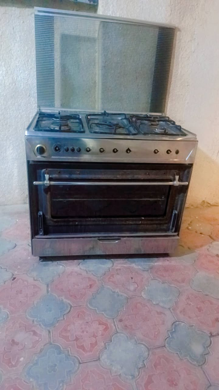 طباخ 5 عيون شغاله حته فرن السعر 100الف


**إذا كنت صاحب هذا الإعلان وتريد حذفه لأي سبب، رجاءا أرسل رسالة إلى الدعم الفني**