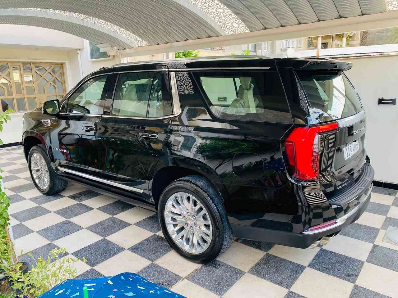السلام عليكم
بعد التحية والتقدير 

للبيع يوكن دينالي Vip
‏GMC YUKON DENALI 2025
  وكالة المنصور  كفاله عامه من كل شي 
السيارة  بحالة الوكالة رقم بغداد ماشية 21 الف كيلو مغلفة ppf 
مواصفات الدينالي المعروفة فول vip

 المــــــواصـــــفــــات :

- محرك V8 6200cc 
- شاشات خلفية مع hdmi
- تبريد ٣ قطع
- وايرلس كاربلاي
- مراية كامرة
- كامرات 360 درجة
- حساسات امامية خلفية
- تشغيل واطفاء اوتو
- ثلاجة توصل درجة حرارة سالب ٥
- رادار
- نضام المحافضة على المسار
- بلك كهرباء
- فور ويل وتو ويل تتحكم بي
- جكات
- هاندبريك كهربائي
- شاشة عرض معلومات على الجامة
- ستيرن كهرباء
- نقطة عمياء
- نضام مراقبة الدسكات
- نضام مراقبة فلتر الهواء
- بانوراما
- مستشعر كشنات خلفية
- كشنات vip منفصلة
- تصعيد وتنزيل كراسي الصف الثالث كهرباء
- كشنات تدفئة+تبريد
- كشنات خلفية تدفئة
- ستيرن تدفئة
- تشغيل عن بعد
- خزن وضعية الكراسي للسائق
- منافذ تايب سي امامي وخلفي وصف الثالث
- كشنات الوسط تنطوي كهربائي ويدوي
- نضام فتح الصندوق بواسطة القدم

مكان السيارة بغداد
***********
***********
السعر 785 وبيها مجال
