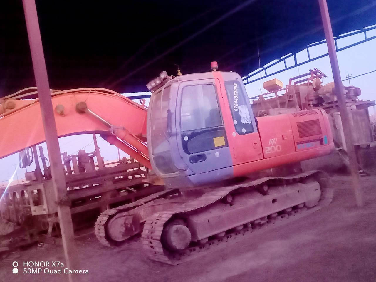 يالله السلام عليكم البيع والمراوس بيكم  زت موديل 2003 مظخه مجفته كله غراض اصليه مال جناي الباقي كفاله السعر 240 رقم مخصص واسط المعامله عند المعقب تواصل *********** الله يرزقم ويرزقنه 🌹
