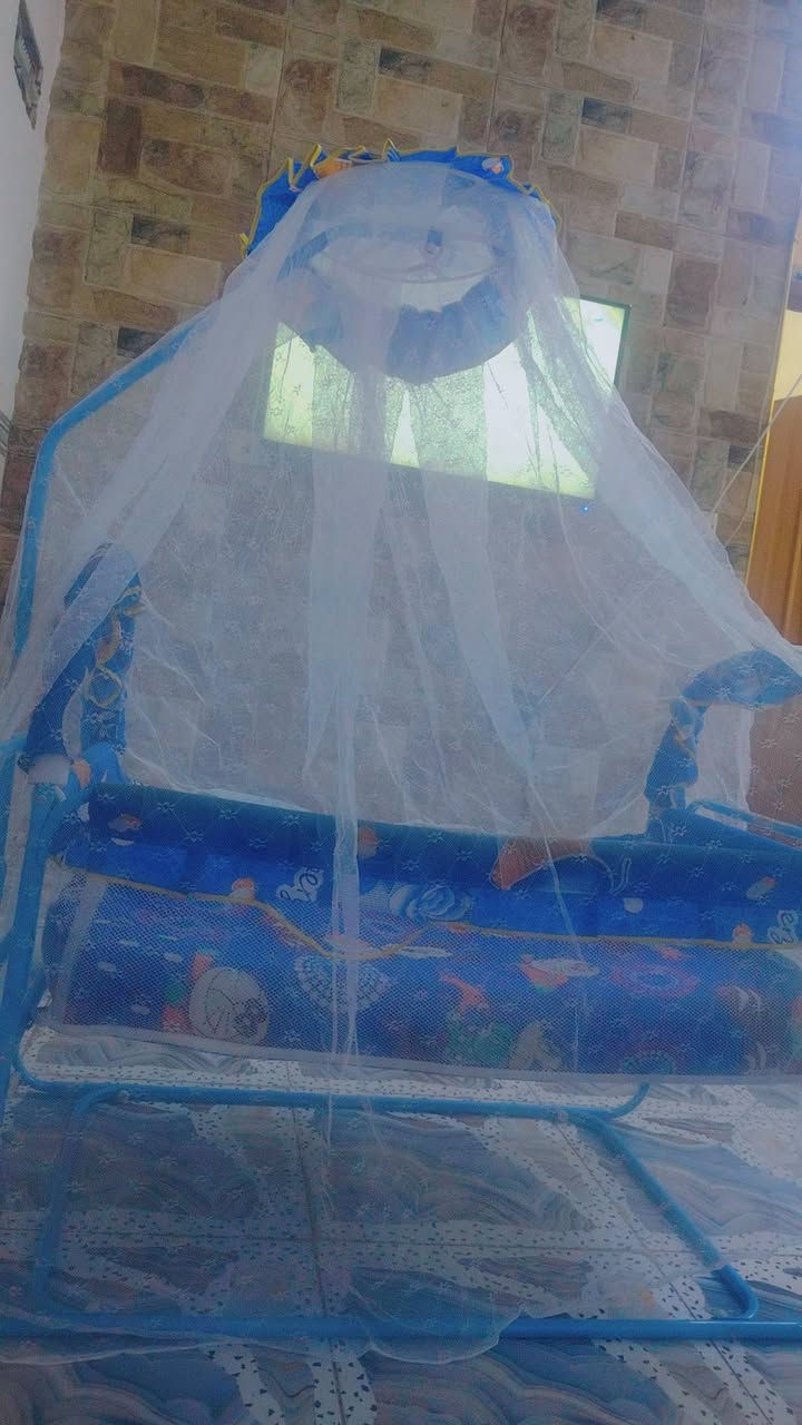 كاروك مستخدم شهر كل ضرر مابي مع دوشك درجه اولى ب ٣٥ الف
جربايه أطفال نضيفه وقويه ب ١٠٠ الف مكاني الزعفرانيه الامانه

استفسار ***********
