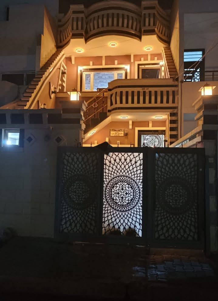 بالتقسيط 
دار محجوز لمصرف العقاري طابو صرف 
مساحته /100م واجه 5م طابقين درج خارجي 
مقدمة /43 مليون 
وباقي /83مليون يدفع على شكل اقساط شهرية /438الف 
موقع /كركوك-حي العسكري -مقاطعة 77
للاستفسار/***********
