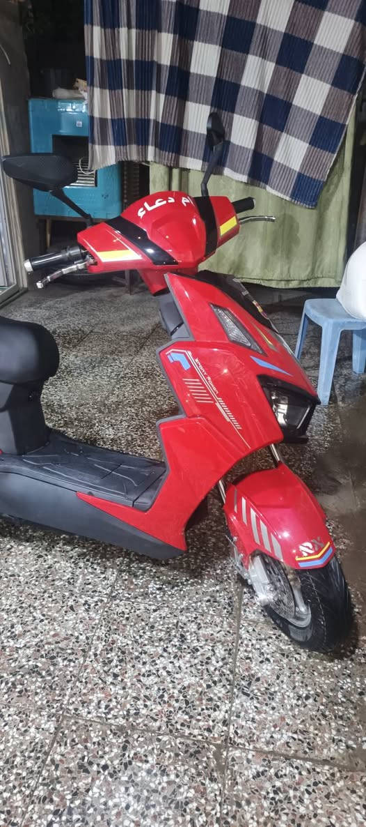 سلام عليكم دراجه سكنس شحن للبيع فول مواصفات جديده مكفولة ونضيفه سرعتهه 80 حقيقي على تطبيق ويز ست بطاريات ب900الف وبيهه مجال هاذ رقمي ***********
