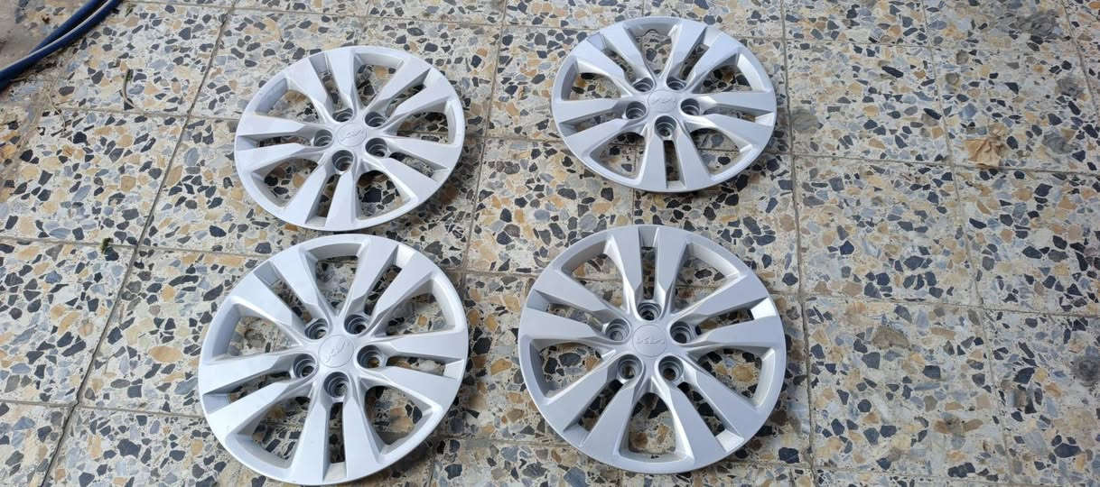 السلام عليكم 
للبيع ارضيات ربل بلادية كيا صول 22,23,24 ب 55 الف 
ارضيات النترا كاربد 22,23,24
ب 40 الف
رف مال صندوق هونداي كونا 24,25 ب 60 الف 
والاسعار بيهم مجال للشراي 
للاستفسار الاتصال على الرقم التالي *********** بي واتساب بغداد, العراق
