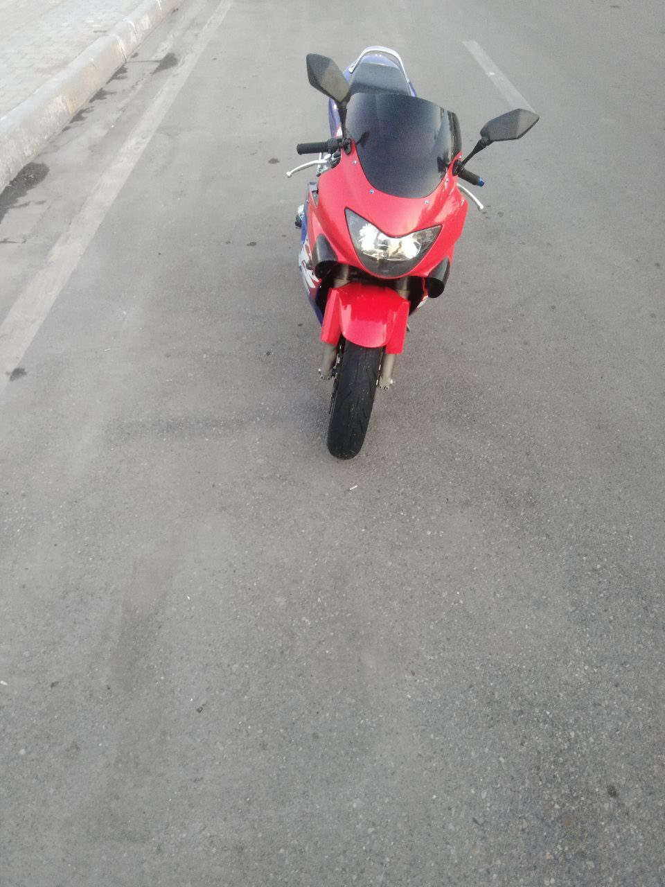 سلام عليكم دراجه f4 سعر 20مكينه 600مكفوله مكينه كير مكان بغداد الشعب دراجه خير من الله محركها يشك كاع ليحب يقتنيها يتصل ***********
