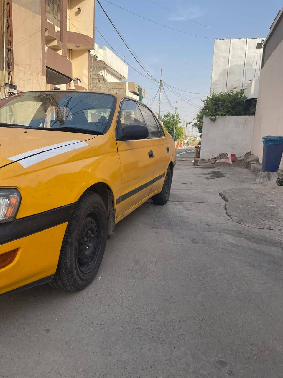 كرونه نفخ موديل ٩٥ كير و محرك كامري لوك صدر لوك كهربائيات مضبوط اربع تايرات جديد سياره مابيها اي نقص السنويه ضايعه كتاب الفقدان واوراقها كامله السياره نضيفه و متعوب عليها شرط التحويل و والوكاله عنوان كركوك *********** موجود واتساب
