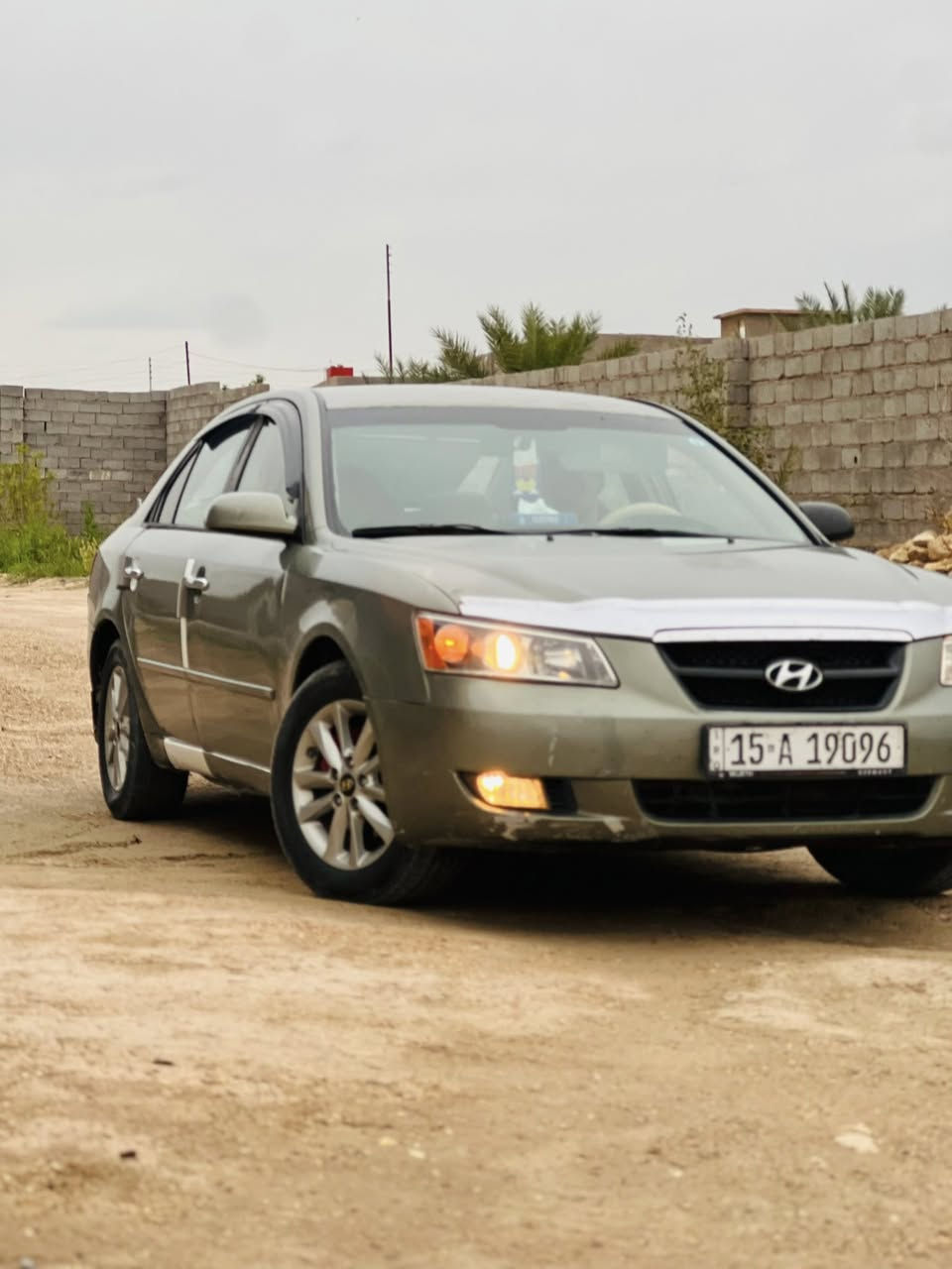 السلام عليكم 
للبيع سوناتا موديل ٢٠٠٨ رقم أنبار انكليزي 
جاهزه مجهزه ربع متخلي عليها صدرها نفضته نفض ب٤٠٠ الف جاهز مكينه كير خير من الله تبريد ثلج تدفئه شاشه 
سياره ليبل واحد مصبوغه حزام اثر جراد مكان الأنبار عامرية الفلوجه 
سعرها ٨٩ وبيها مجال بسيط /ملاحضه سياره عليها ٣ ورقات غرامه ينزلن من سعرها 
اتصل ***********
