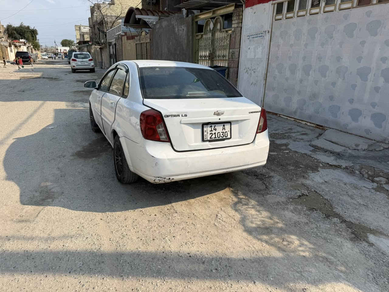 السلام عليكم 
اوبترا موديل 2011 
رقم بصره الجديد  انكليزي تحويل ب كل المحافضات تحويل مباشر
بيهه جاملخ امامي.تبديل والثاني صبغ 
گصه البنيد وگصه القماره رصعات سبب فتح البنيد اثناء السرعه 
السياره عليهه تخم ويل كب اسود 
السياره عليهه شاشه اندرويد 
وعليها كامره خلفيه وماصدات جدد 
السياره مكينه جديده مشدوده عليها تراي للبصره 
كير مكينه كفاله 
تبريد ثلج 
مكانهه السياره بغداد 
السعر 64 ورقه فقط فقط بلاش السياره 

الاتصال ع الرقم 
***********
