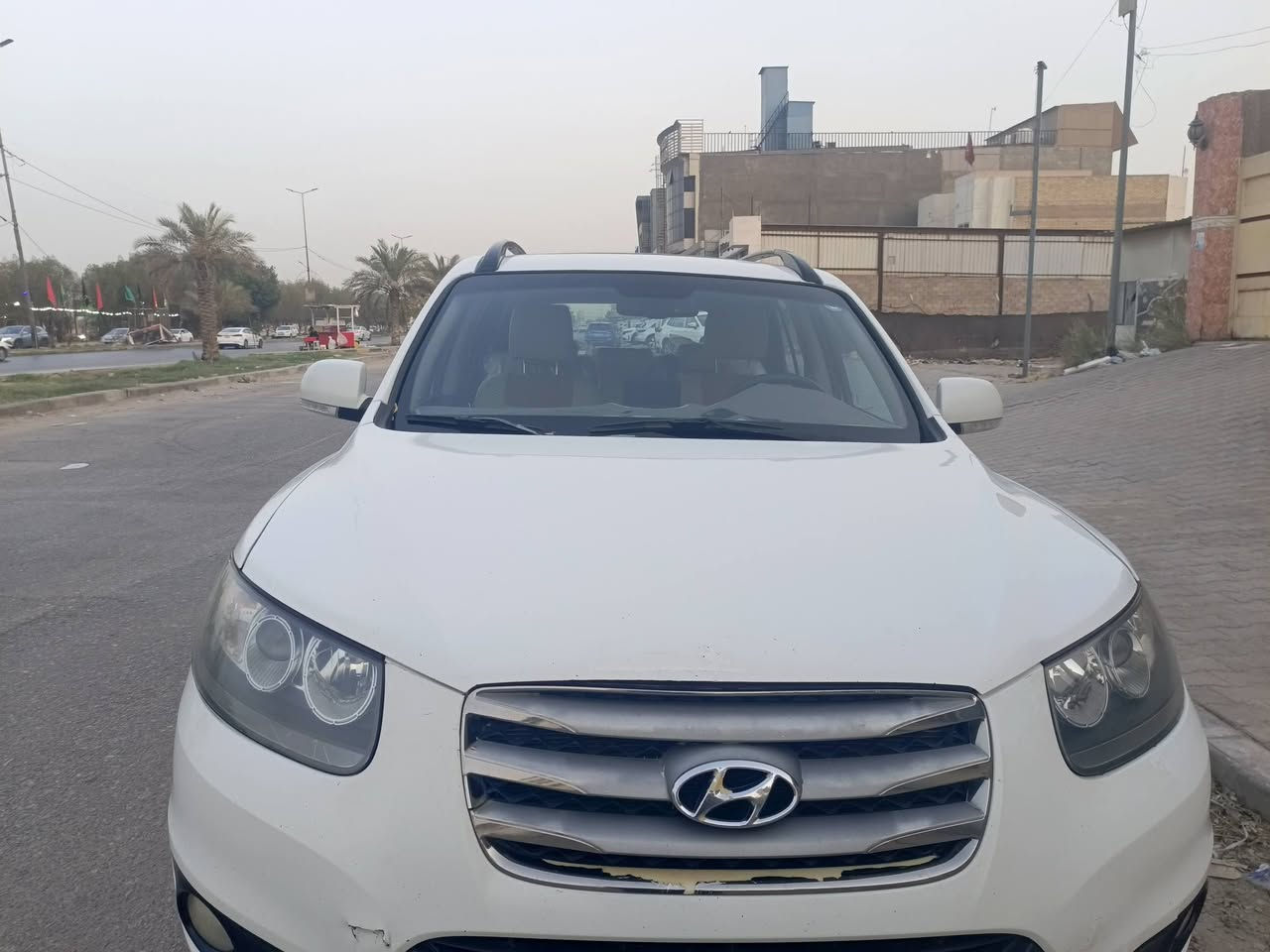 السلام عليكم هيونداي سنتافي
2012  لون أبيض ٤ سلندر رقم أربيل دولي
و
 ٢٠١١ لون أبيض ٦ سلندر رقم أربيل قديم
السيارتين كفاله عامة من كل النواحي  
مواصفات السيارتين معروفة 
مري شفط 
جام كهرباء 
إشاير مري 
تبريد 3 قطع 
7 راكب 
شاشة أندرويد
كامرة 
تحكمات ستيرن جهتين
تحكم المري كهرباء 
منضومه زنون 
باقي المواصفات معروفه ✅✅ 
شرط ترايها مال زيرو 
بانزين كله محسن ودهن كله أصلي نضيفات جدا جدا 
السعر ١٧٠$ وبيهن مجال للشراي مكاني النجف الكوفة  
للإستفسار الإتصال على الرقم  ***********
