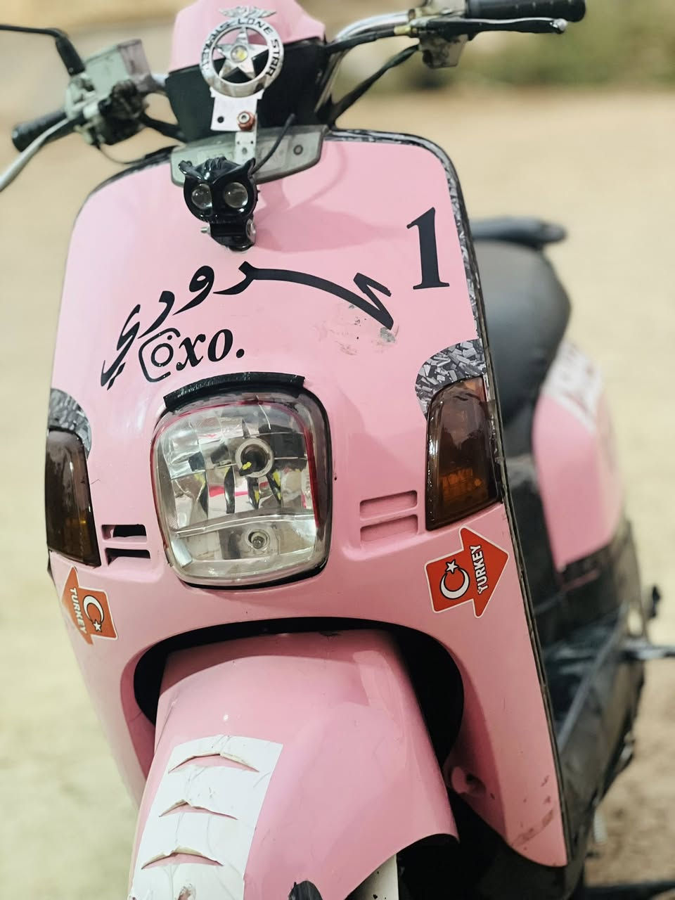 السلام عليكم
بوليسي كابريتر 2011

الدراجة خير من الله مكينة ناعمة 

شغالة سلف هندر 

كهربائيات كلها شغالة 

السعر 650 وبيها مجال 

مكاني تقاطع القدس  ***********
