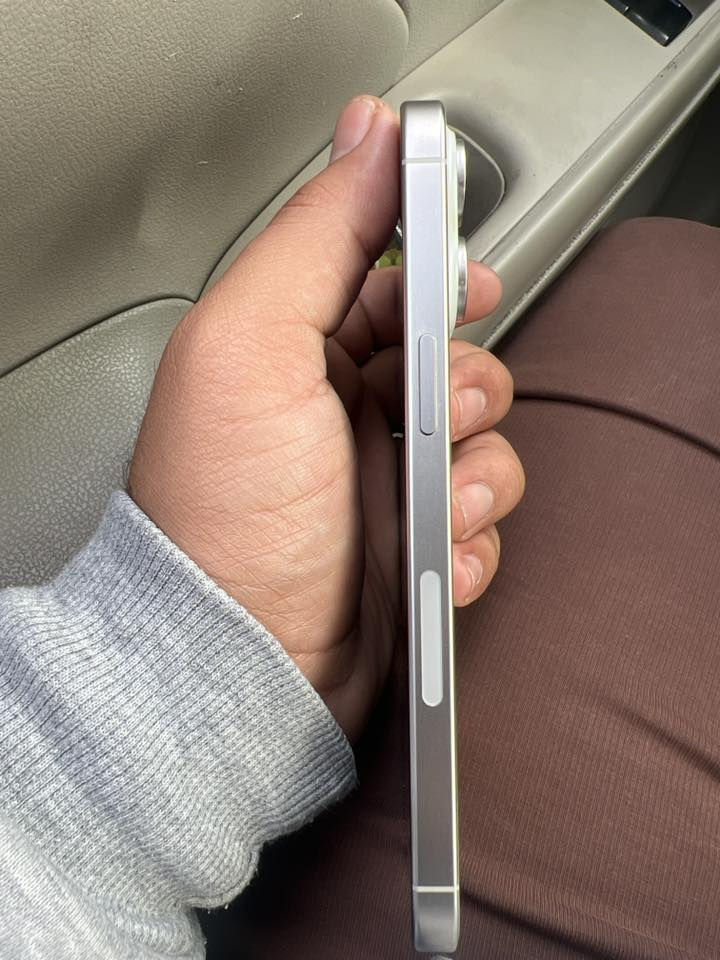 السلام عليكم 

ايفون 15 برو ماكس

ذاكرة 256

شريحة الكترونية فقط

بطارية 92‎%‎

زلغ مابي

انطيك وياه سماعات وكيبل وكفر كلهن جدد 

 السعر  مليون وبي مجال 

خابرني وتدلل

***********

مكاني القبلة
