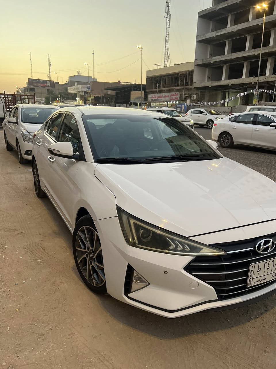 النترا 19 شكل 20 رقم بغداد باسمي مكفول ماعدى كارت بالبنيد ماشية 120 
(168$)
***********
